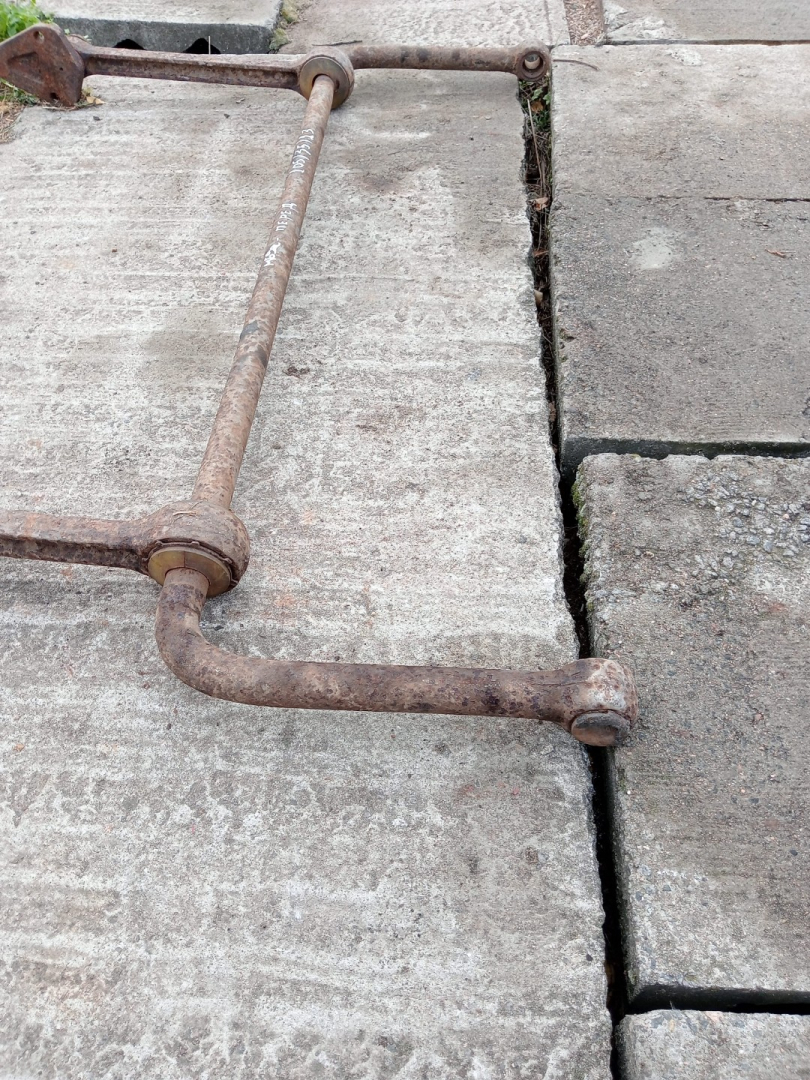 стабилизатор подвески (поперечной устойчивости) Mercedes-Benz, дизель, вариатор, микроавтобус - фото №1