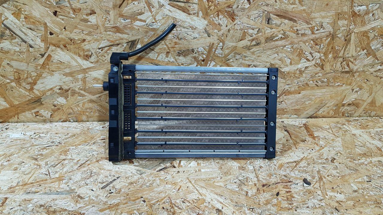 электрический радиатор отопителя (тэн) BMW X5 E70 2007, 3.0 л., D, M57 D30 (306D3), дизель, АКПП, черный, внедорожник 5 дв., полный привод, правый руль, 6968178, 64116968178, 64119185403, 9185403, 64119175925, 9175925, 64119151309, 9151309 - фото №1