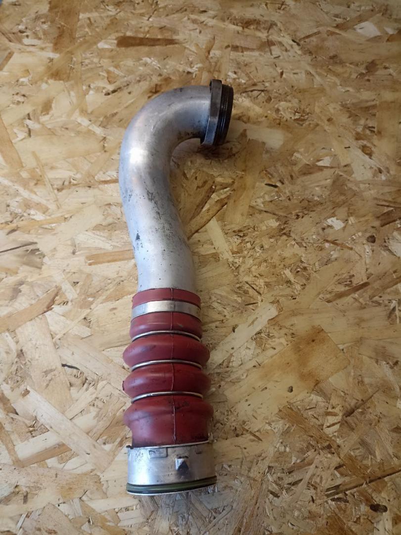 патрубок интеркулера BMW 3 серия E90/E91/E92/E93 E93 2007, 3.0 л., M57 306 D3, дизель, АКПП, кабриолет, задний привод, правый руль, 7798098, 11617796303, 7796303 - фото №1