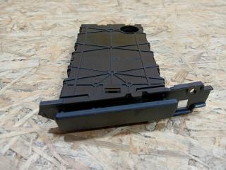 подстаканник BMW 3 серия E90/E91/E92/E93 [рестайлинг] E90 2008, 3.0 л., N53 B30, бензин, МКПП, серый, седан, задний привод, правый руль, 7127463