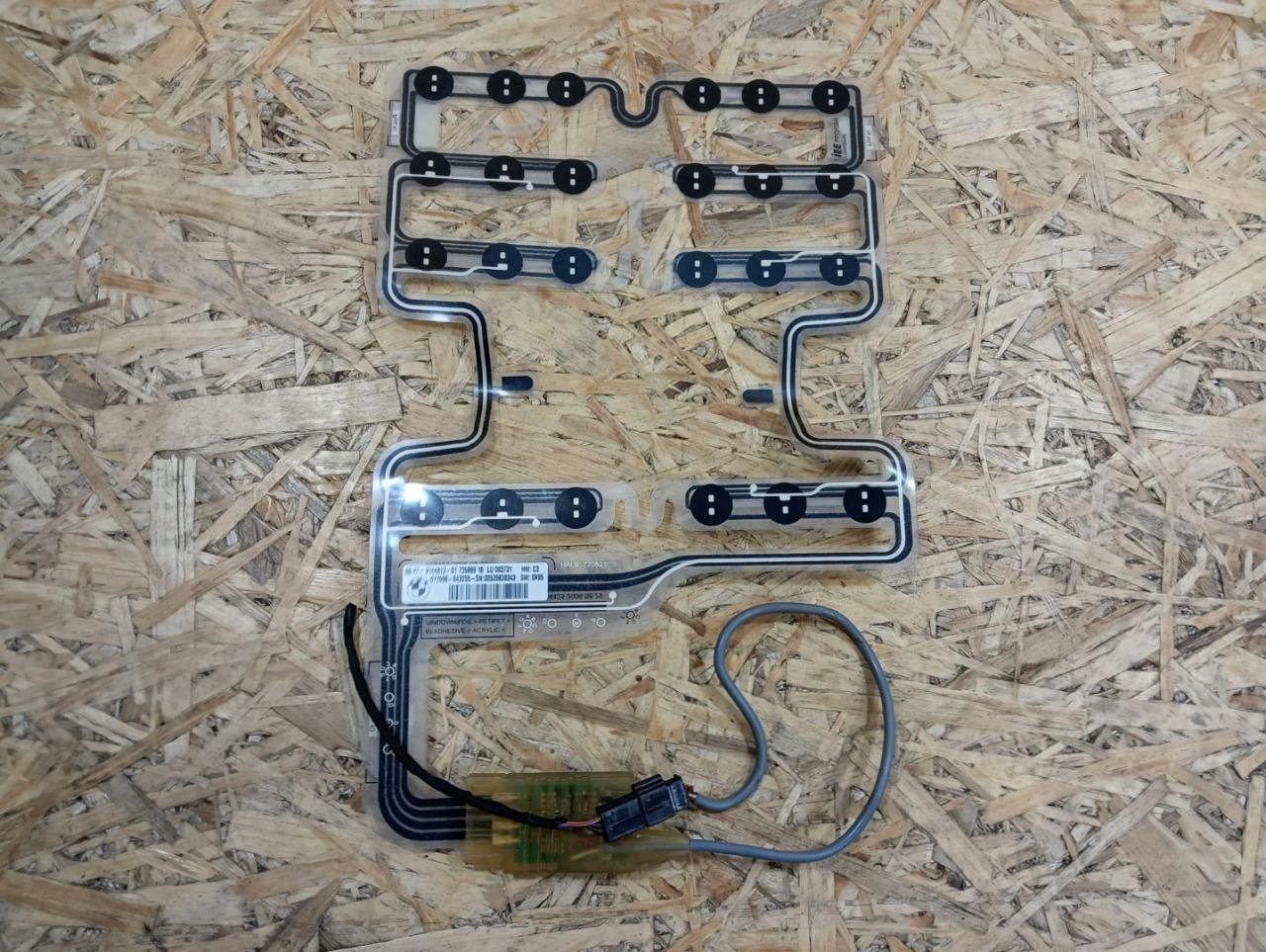 датчик присутствия пассажира BMW 3 серия E90/E91/E92/E93 E93 2007, 3.0 л., M57 306 D3, дизель, АКПП, кабриолет, задний привод, правый руль, 9144813, 65779144813, 65779123151, 9123151 - фото №1