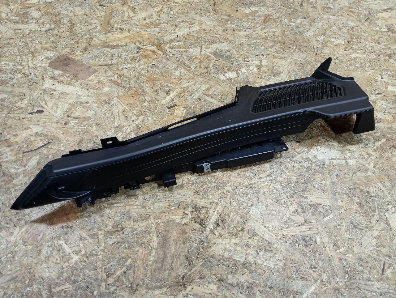 направляющая шторки багажника (салазки) BMW X5 E70 2008, 3.0 л., дизель, АКПП, серый, внедорожник 5 дв., полный привод, правый руль, 51477145949, 7145949 - фото №1