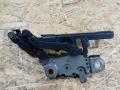 петля капота правая BMW 3 серия F30/F31/F34 F30 2014, 2.0 л., дизель, АКПП, черный, седан, полный привод, правый руль, 7336700, 41617286344, 7286344, 41617298138, 7298138 - фото №2