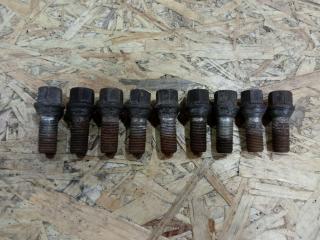 болт колесный BMW X5 E70 [рестайлинг] E70 2011, 3.0 л., дизель, АКПП, черный, внедорожник 5 дв., полный привод, правый руль