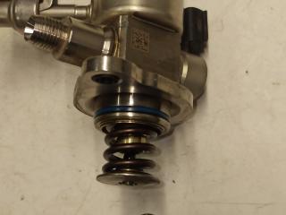 ТНВД Chevrolet Equinox 3 поколение 2018, 1.5 л., бензин, АКПП, белый, внедорожник 5 дв., 12682079