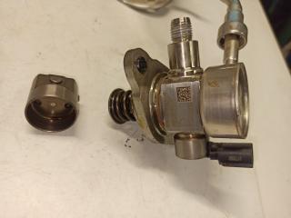 ТНВД Chevrolet Equinox 3 поколение 2018, 1.5 л., бензин, АКПП, красный, внедорожник 5 дв., 12682079