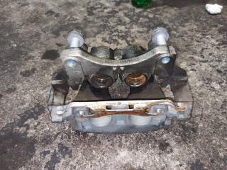 суппорт передний левый Ford Edge 2 поколение CD539 2015, 2.0 л., бензин, АКПП, серебристый, внедорожник 5 дв.