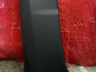 обшивка стойки центральной левой Chevrolet Equinox 3 поколение 2019, 1.5 л., бензин, АКПП, синий, внедорожник 5 дв.