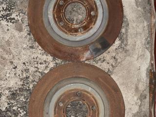 диски тормозные задние Ford Explorer 6 поколение U625 2021, 2.3 л., бензин, АКПП, красный, внедорожник 5 дв., полный привод, L1MC-2A315-A