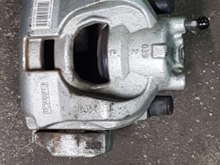 суппорт передний правый Ford Fusion (USA) 2 поколение [рестайлинг] 2019, 2.0 л., бензин, АКПП, седан