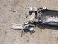 балка подвески передняя (подрамник) Volkswagen Passat B6 2005, 2.0 л., TDi, дизель, МКПП, универсал - фото №4
