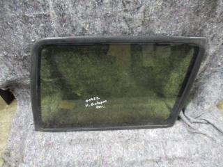стекло кузовное боковое правое Hyundai Galloper 2 поколение 2000, 2.5 л., МКПП, внедорожник 5 дв.