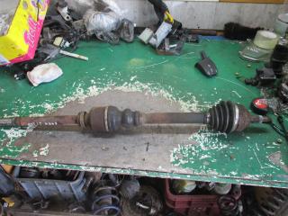 полуось передняя правая (приводной вал, ШРУС) Peugeot 307 1 поколение 2005, 1.6 л., МКПП, универсал