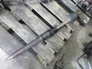 полуось передняя правая (приводной вал, ШРУС) Ford Focus 1 поколение 1999, 1.6 л., МКПП, универсал