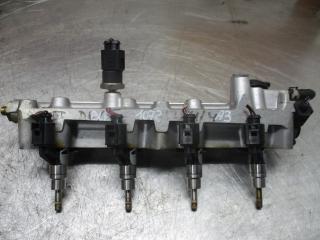 форсунка Audi A3 8P 2004, 1.6 л., МКПП, хетчбэк 5 дв., 03C133036D, 03C133204AB