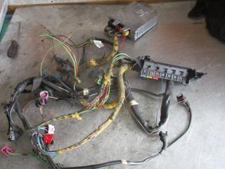проводка Audi A6 4A/C4 1996, 1.8 л., 90579355