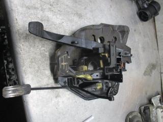 узел педальный (блок педалей) Volkswagen Transporter T4 1995, 2.4 л., МКПП, микроавтобус