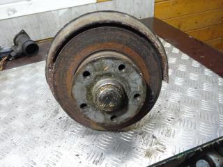 ступица задняя левая Audi A4 B5 1996, 1.9 л., МКПП, универсал