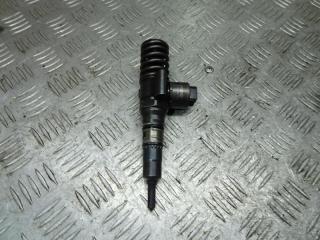 форсунка Volkswagen Touran 1 поколение 2004, 2.0 л., 03G130073B