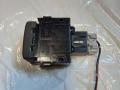 кнопка открытия лючка топливного бака Nissan Murano Z51 2010, 3.5 л., VQ35DE, бензин, вариатор, (qx1) white, внедорожник 5 дв., полный привод, 25280-CD000 - фото №2