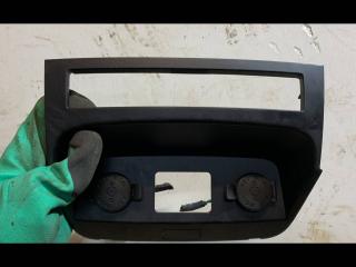 гнездо прикуривателя Kia Sorento 2 поколение 2012, 2.4 л., бензин, МКПП, передний привод, 847301U005