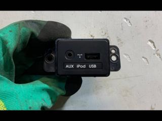 разъем AUX / USB Kia Sorento 2 поколение 2012, 2.4 л., бензин, МКПП, передний привод, 961202P000VA