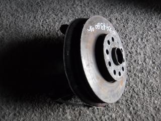 ступица передняя левая Audi A3 8P 2004, 2.0 л., TDi, дизель, МКПП, хетчбэк 5 дв.