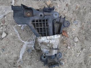крепление бампера Audi A6 4A/C4 1996, 2.6 л., i, бензин, МКПП, седан, 4A0807483A