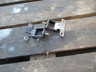 петля крышки багажника Citroen C-Crosser 1 поколение 2009, 2.2 л., HDi, дизель, МКПП, универсал