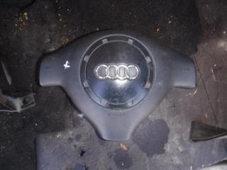 подушка безопасности коленная Audi A3 8L 1997, 1.8 л., i, бензин, МКПП, хетчбэк 5 дв., 8L0880201J