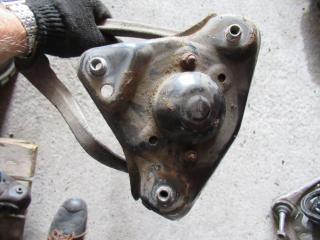 стойка передняя правая Volkswagen Passat B5 1998, 1.6 л., i, бензин, МКПП, седан