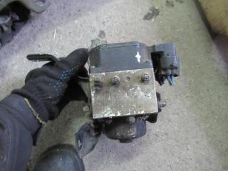 блок ABS Toyota RAV4 1 поколение (XA10) 1996, 2.0 л., i, бензин, МКПП, внедорожник 3 дв.