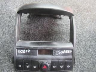рамка под магнитолу Kia Sorento 1 поколение 2005, 2.5 л., CRDi, дизель, МКПП, внедорожник 5 дв., 945003E150