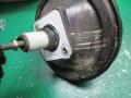 вакуумный усилитель тормозов Audi A4 B5 1999, 1.9 л., TDi, дизель, МКПП, универсал, 8D0612105F - фото №2