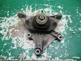 подушка крепления КПП Renault Scenic 2 поколение 2005, 8200043085