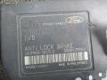 блок ABS Ford Focus 1 поколение [рестайлинг] 2005, 1.6 л., i, бензин, МКПП, универсал, 3M512C405HA - фото №5