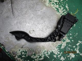 педаль Ford C-Max 1 поколение 2007, 1.6 л., TDCi, дизель, МКПП, минивэн, 3M519F836AE