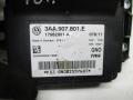 блок управления ручником Volkswagen Passat B7 2011, 2.0 л., TDi, дизель, АКПП, универсал, 3AA907801E - фото №2