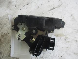 замок двери передней правой Volkswagen Transporter T5 2005