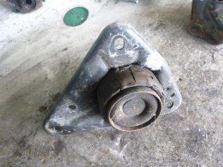 подушка крепления двигателя Volkswagen Lupo 6X 1999, 1.2 л., TDi, дизель, АКПП, хетчбэк 5 дв.