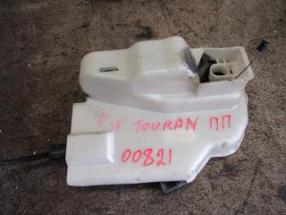 замок двери передней правой Volkswagen Touran 1 поколение 2004, 1.9 л., TDi, дизель, МКПП, минивэн