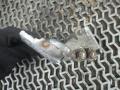 петля двери Skoda Octavia 1 поколение (A4) [рестайлинг] 2000, 2.0 л., i, бензин, МКПП, универсал, 4B0833411A - фото №2
