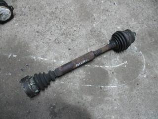 полуось передняя правая (приводной вал, ШРУС) Volkswagen Passat B5 1997, 1.6 л., i, бензин, МКПП, седан