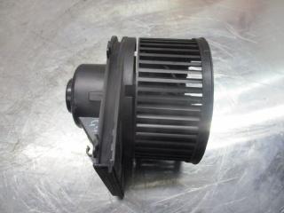 моторчик печки Volkswagen Golf 3 поколение 1999, 1.9 л., МКПП, хетчбэк 5 дв., 1J1819021B
