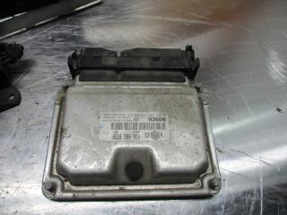 блок управления двигателем Volkswagen Golf 3 поколение 1999, 1.6 л., МКПП, хетчбэк 5 дв., 036906032P