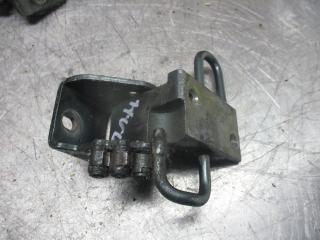 петля двери Volkswagen Touareg 1 поколение 2005, 3.0 л., АКПП, хетчбэк 5 дв., 7L0831411