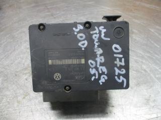 блок ABS Volkswagen Touareg 1 поколение 2005, 3.0 л., АКПП, хетчбэк 5 дв., 7L0614111H