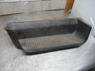 подножка Volkswagen Transporter T4 1995, 1.9 л., МКПП, микроавтобус, 701863735A