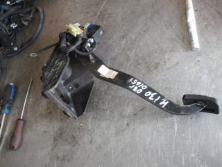 педаль тормоза Hyundai i30 1 поколение 2007, 1.4 л., МКПП, хетчбэк 5 дв.