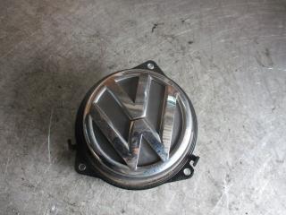 кнопка открытия багажника Volkswagen Polo 5 поколение 2012, 1.2 л., МКПП, хетчбэк 5 дв., 6R6827469